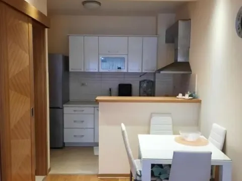 Izdavanje, jednosoban stan, 52m², Bar, Crna Gora - image 10