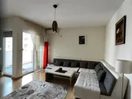 Izdavanje, dvosoban stan, 70m², City Kvart, Podgorica - image 1