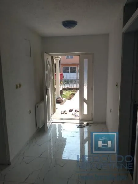 Prodaja, kuća, 250m², Voljavče, Jagodina