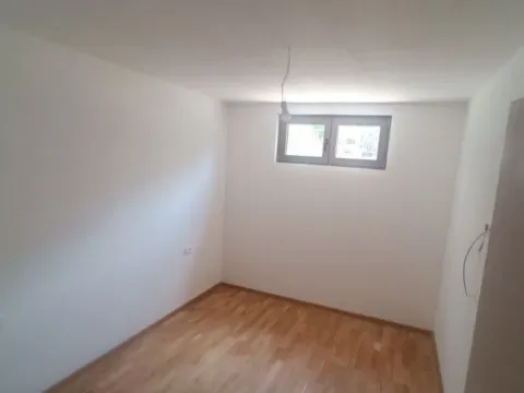 Sale, one bedroom apartment, 40m², Zabjelo, Podgorica - image 7