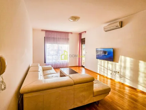 Izdavanje, dvosoban stan, 70m², Bečići, Budva - image 12