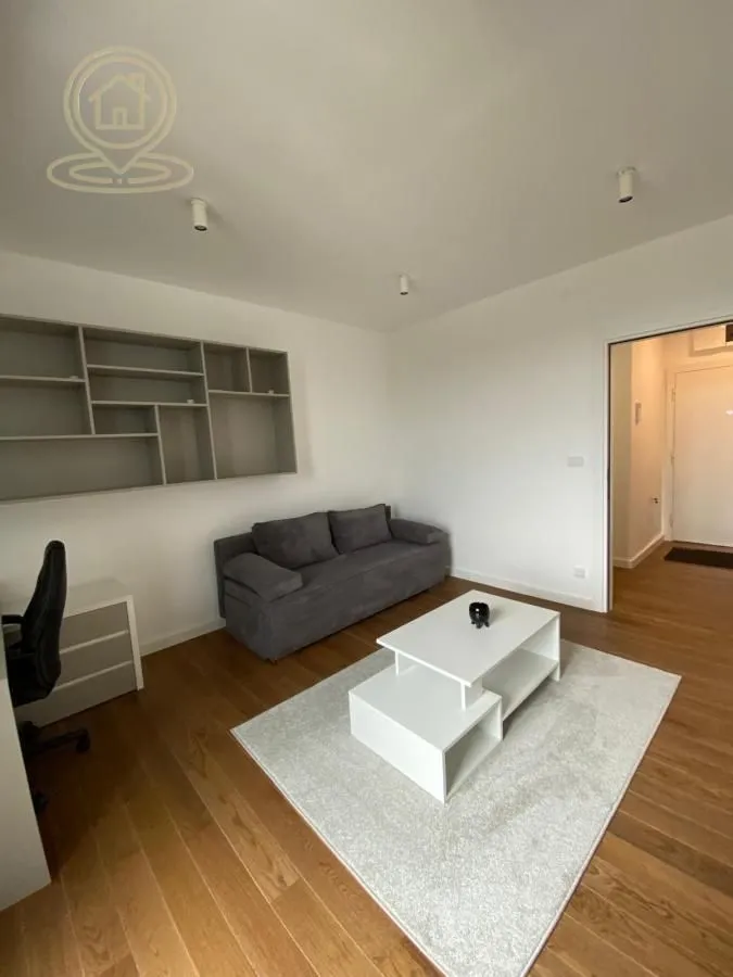 Izdavanje, trosoban stan, 75m², Medijana, Niš