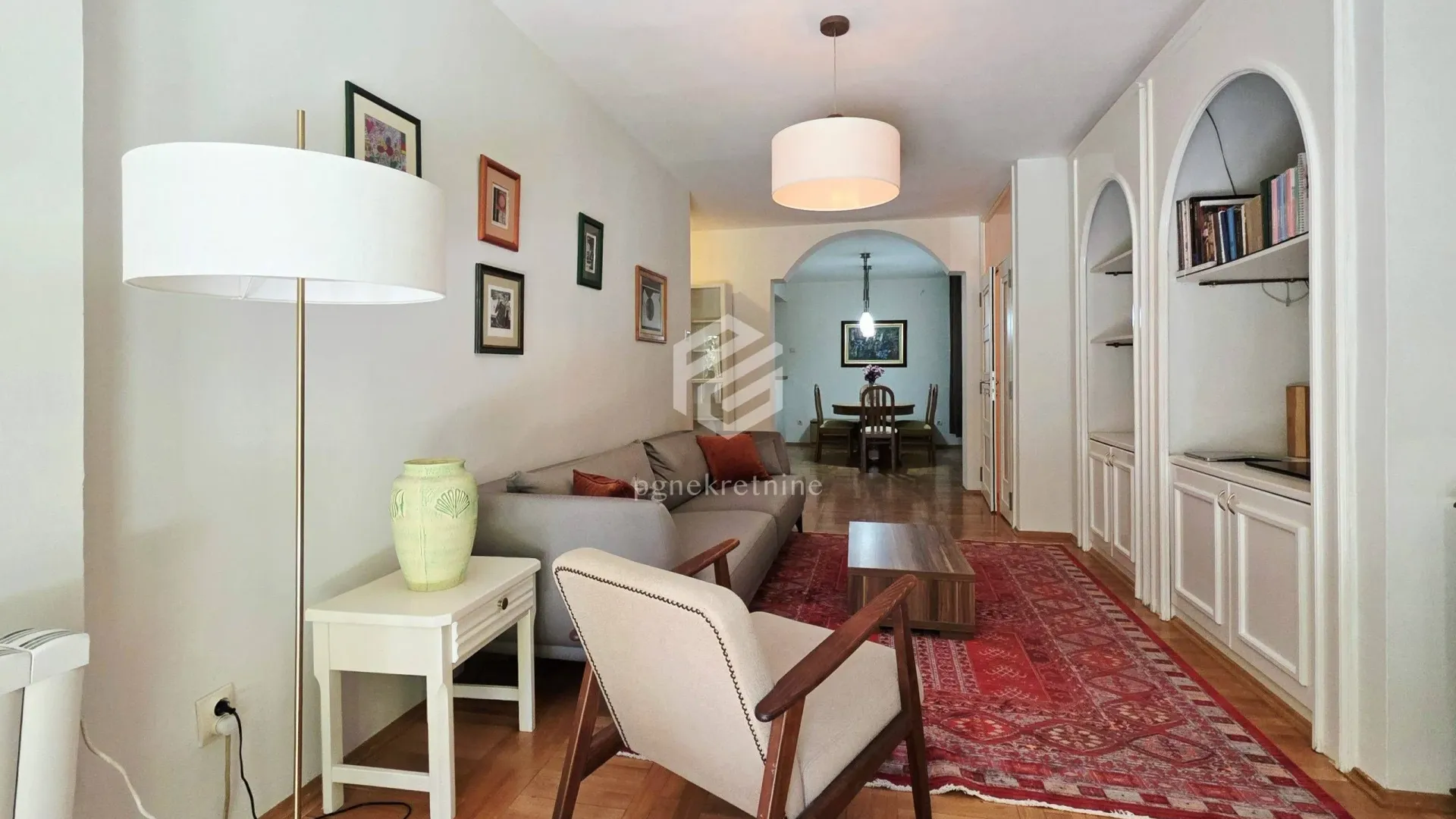 Izdavanje, trosoban stan, 110m², Gorica C, Podgorica