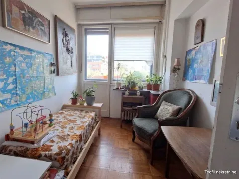 Prodaja, dvosoban stan, 78m², Južni Bulevar, Vračar Sve Podlokacije - image 2