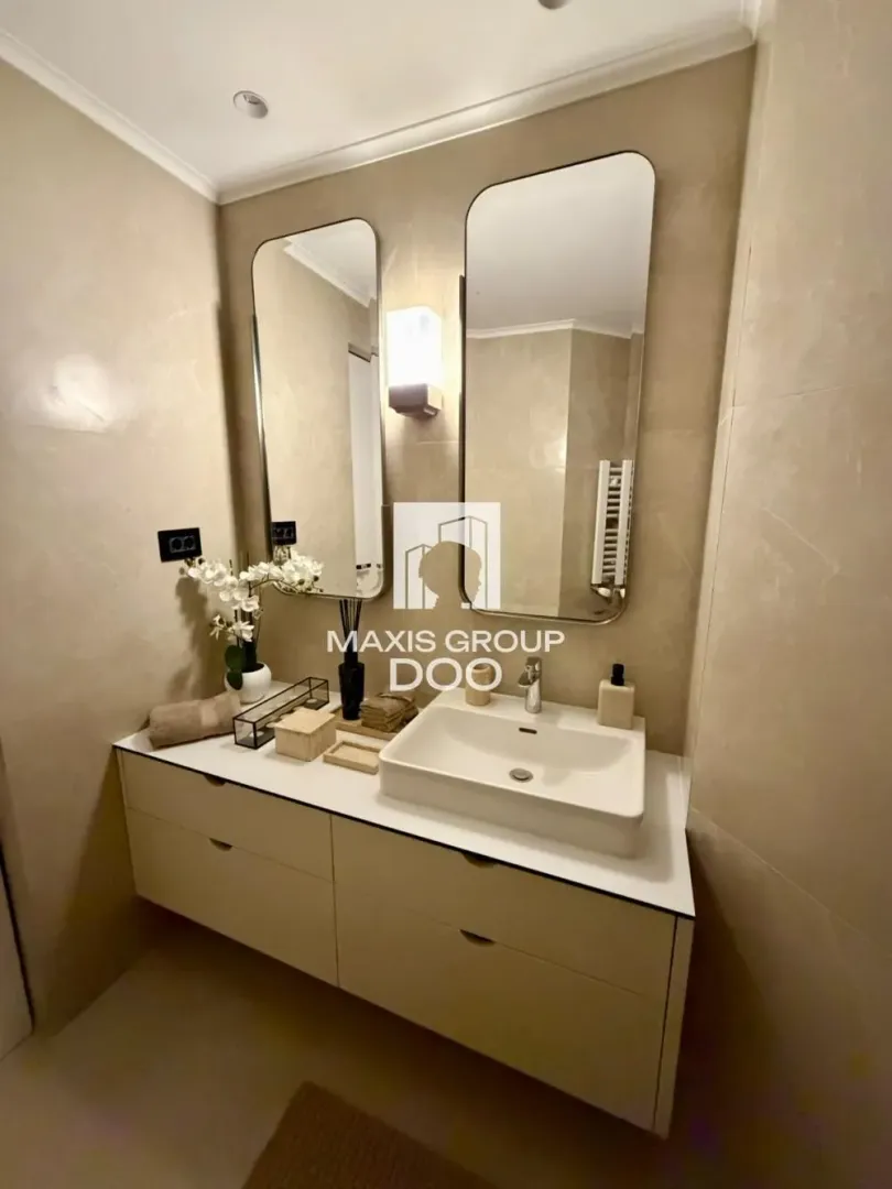 Sale, three bedroom apartment, 82m², Savski Venac, Beograd