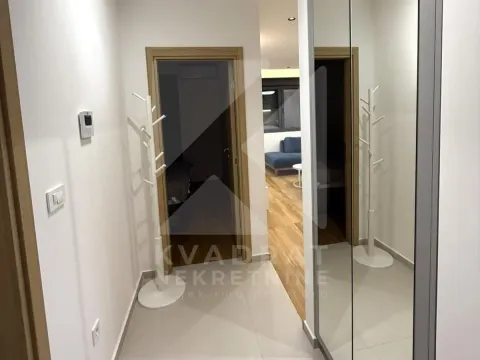 Rent, two bedroom apartment, 53m², City Kvart, Podgorica - image 10