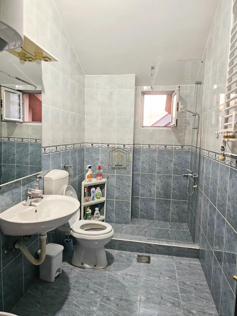 Izdavanje, četvorosoban stan, 150m², Stari Aerodrom, Podgorica