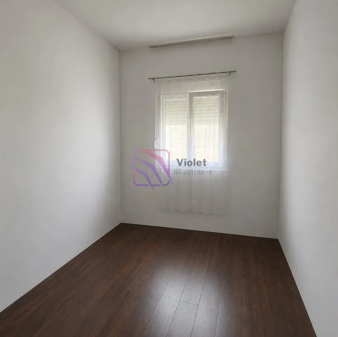 Prodaja, kuća, 200m², Podgorica, Crna Gora