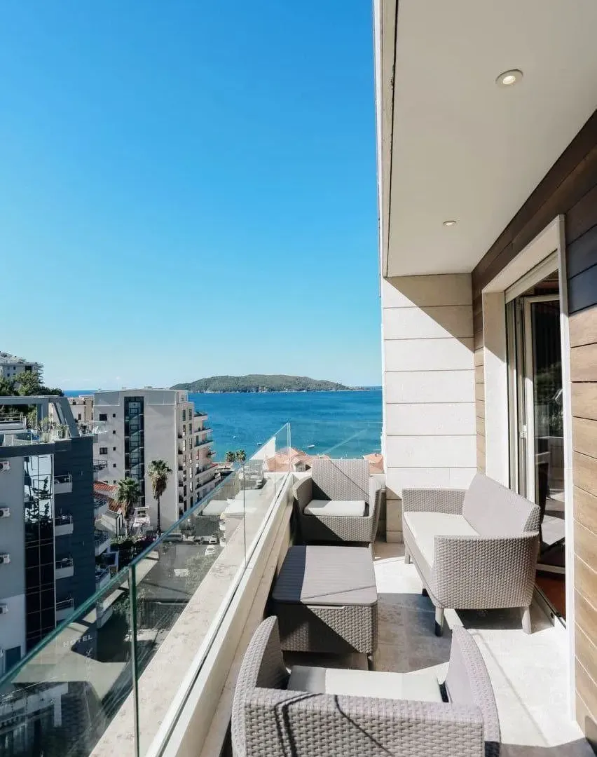 Sale, three bedroom apartment, 120m², Rafailovići, Budva