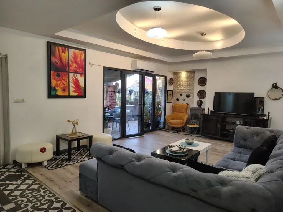 Izdavanje, trosoban stan, 115m², Zabjelo, Podgorica