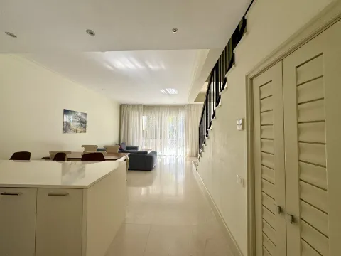 Prodaja, trosoban stan, 115m², Porto Montenegro, Tivat - image 5