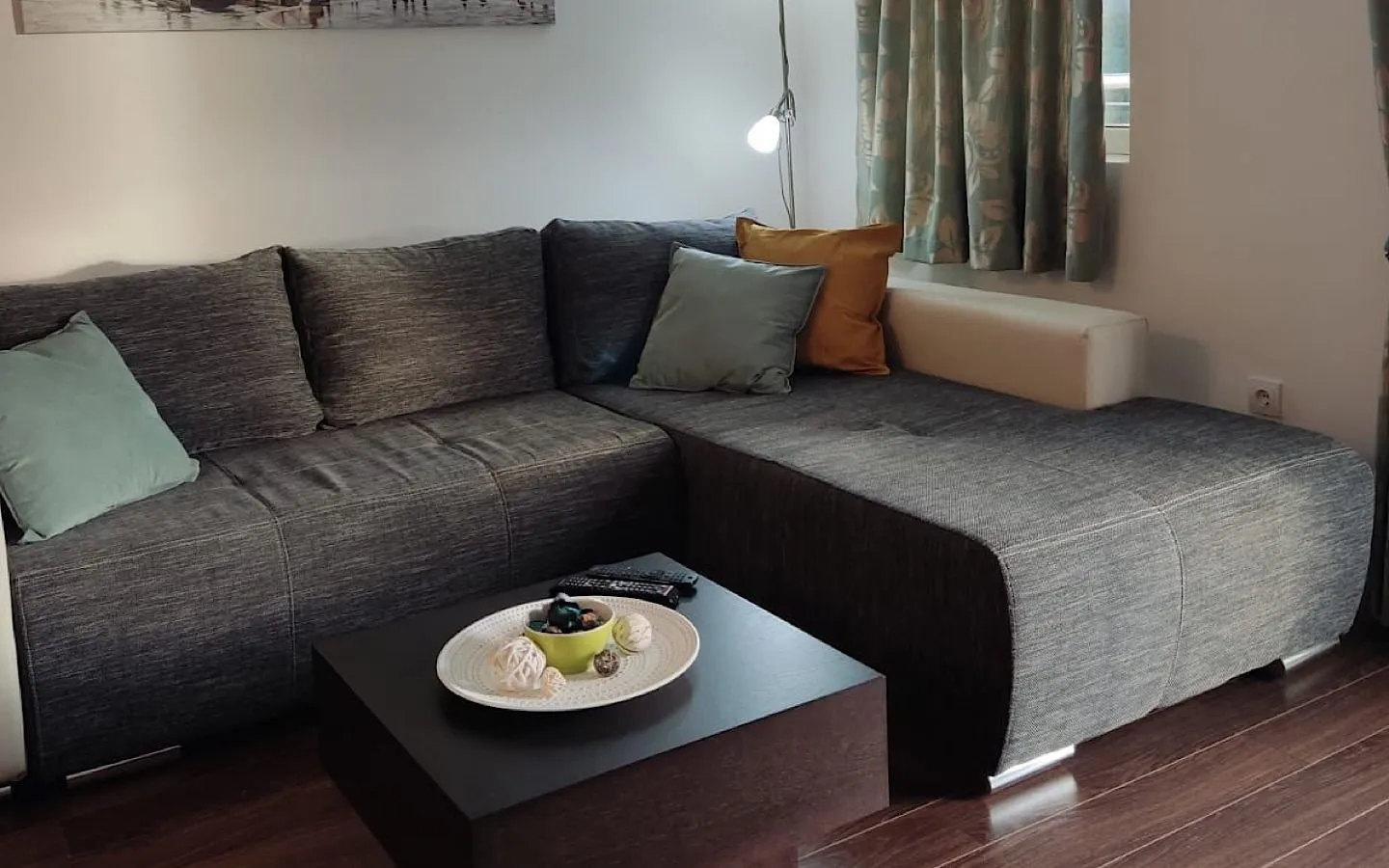 Prodaja, dvosoban stan, 93m², Bački Petrovac, Srbija