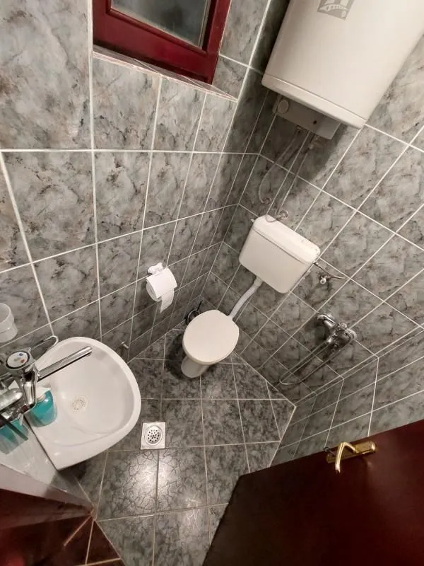 Izdavanje, garsonjera, 20m², Šušanj, Bar