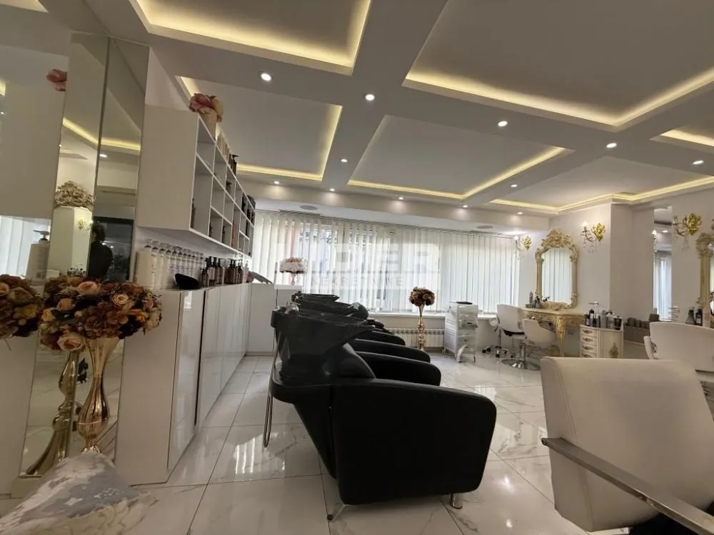 Rent, office space, 320m², Savski Venac, Beograd