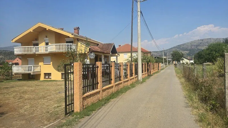 Sale, house, 319m², Zlatica, Podgorica