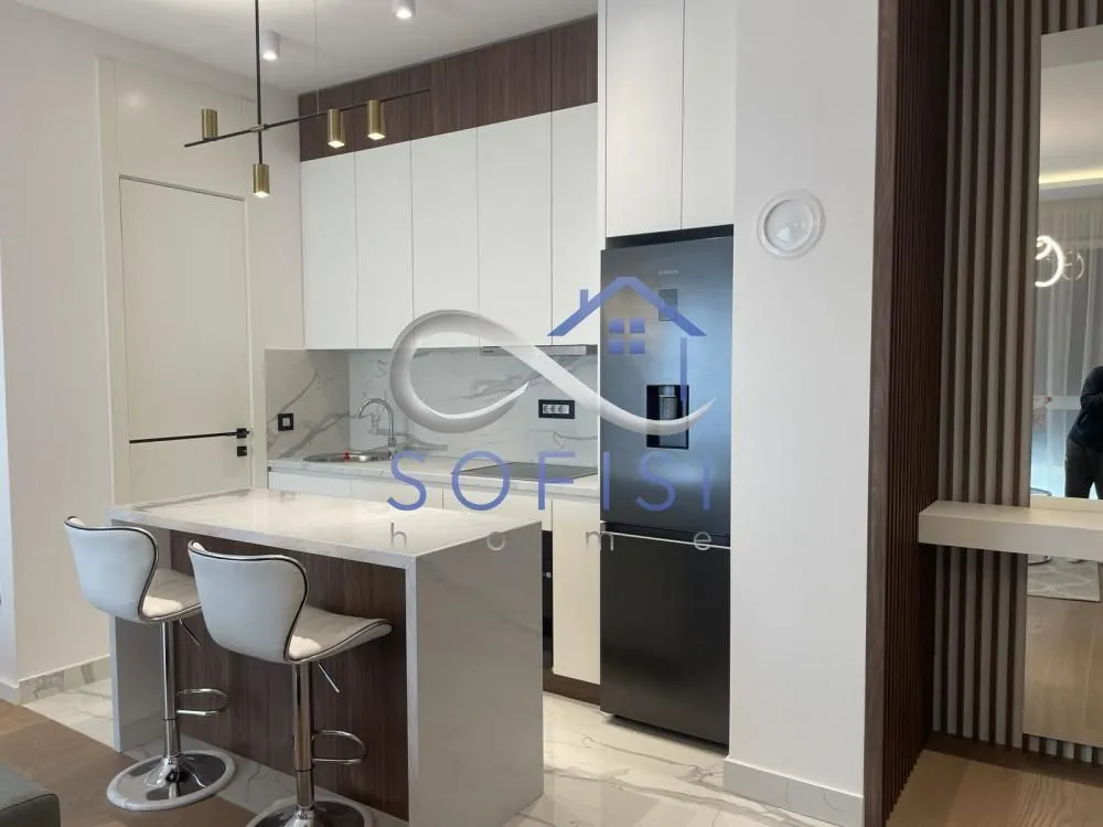 Izdavanje, dvosoban stan, 70m², Lipov gaj, Novi Sad Sve Podlokacije