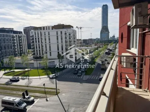 Izdavanje, četvorosoban stan, 80m², Savski Venac, Beograd - image 13