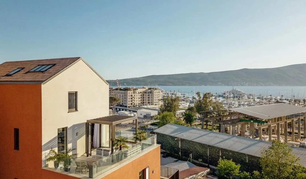 Sale, two bedroom apartment, 179m², Porto Montenegro, Tivat