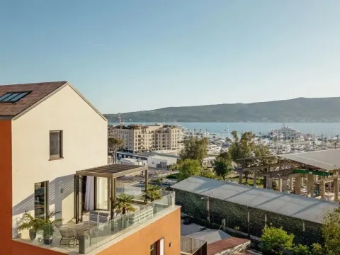 Sale, two bedroom apartment, 179m², Porto Montenegro, Tivat - image 18