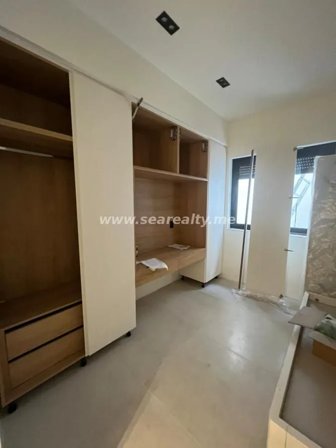 Prodaja, kuća, 273m², Tivat, Crna Gora