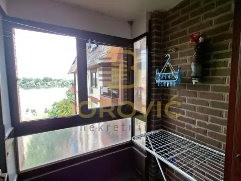 Rent, two bedroom apartment, 65m², Stari Grad, Beograd - image 12