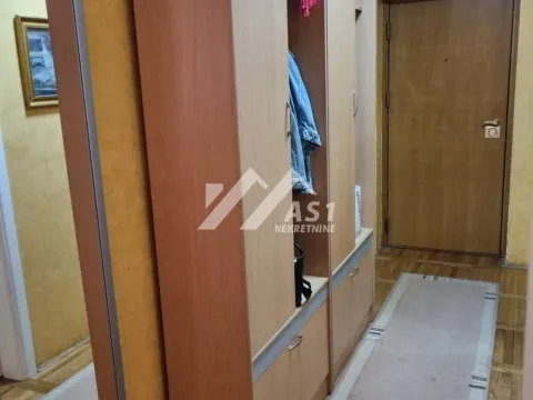 Izdavanje, dvosoban stan, 50m², Bulevar Oslobodjenja, Novi Sad Sve Podlokacije - image 5