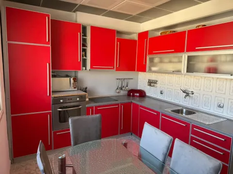 Rent, three bedroom apartment, 100m², Centar, Bar - image 2