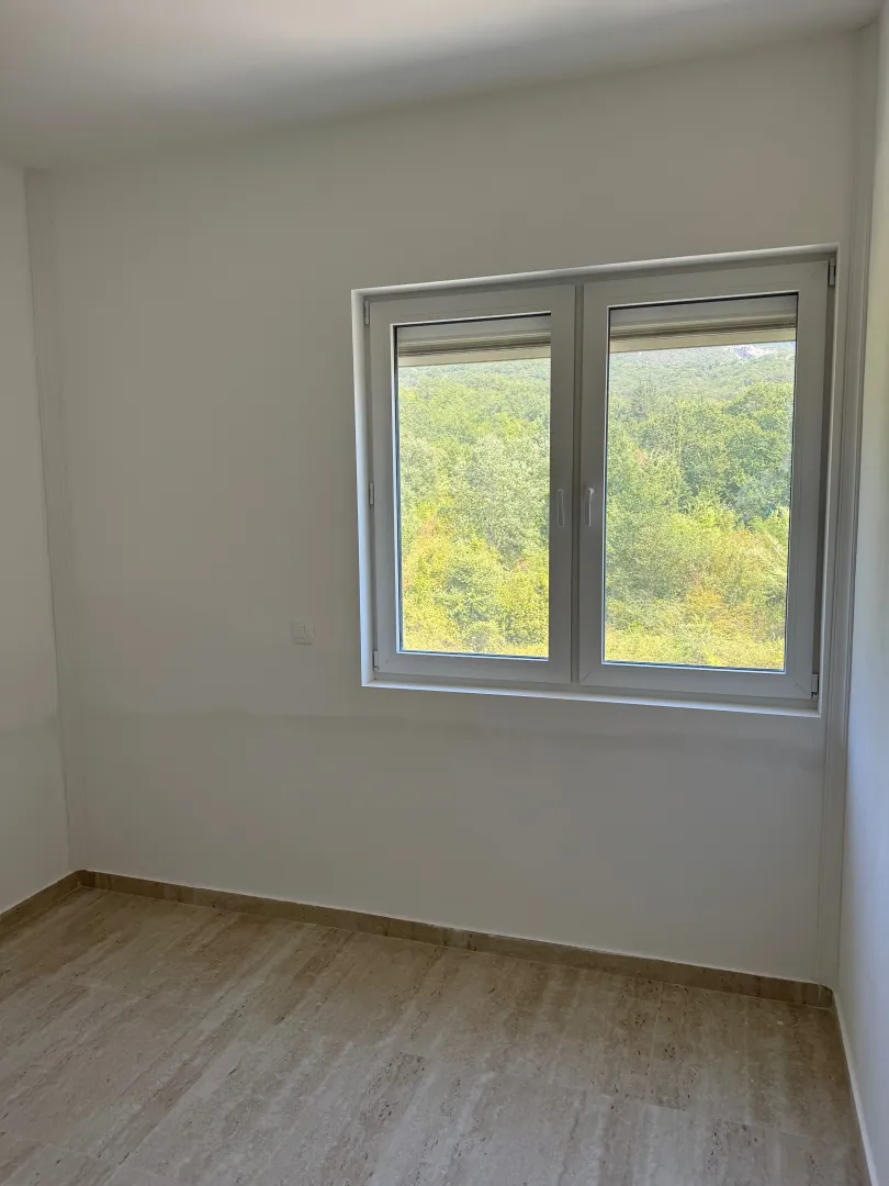 Prodaja, dvosoban stan, 53m², Radanovići, Kotor