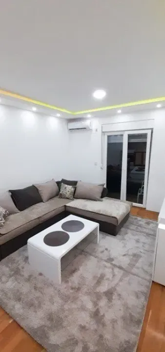Izdavanje, jednosoban stan, 40m², Zabjelo, Podgorica