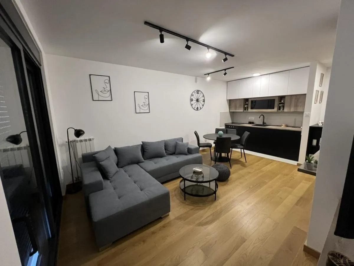 Prodaja, dvosoban stan, 48m², Rotkvarija, Novi Sad Sve Podlokacije