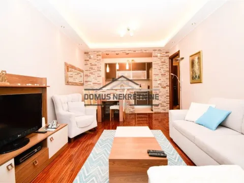 Izdavanje, dvosoban stan, 70m², Gorica C, Podgorica - image 3