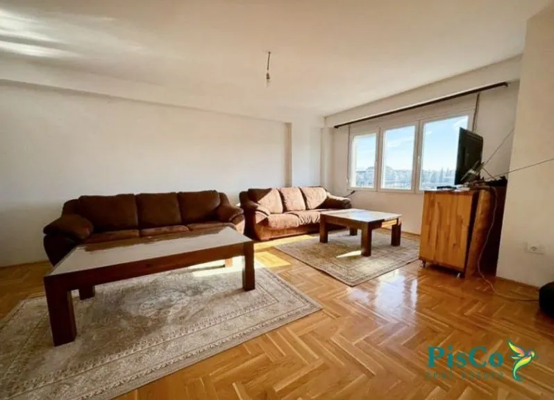 Izdavanje, trosoban stan, 92m², Krivi Most, Podgorica