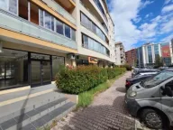Izdavanje, poslovni prostor, 100m², City Kvart, Podgorica - image 1