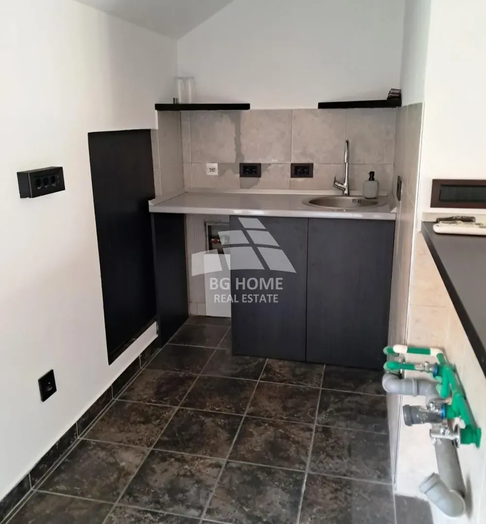 Izdavanje, poslovni prostor, 100m², Lekino Brdo, Voždovac Sve Podlokacije