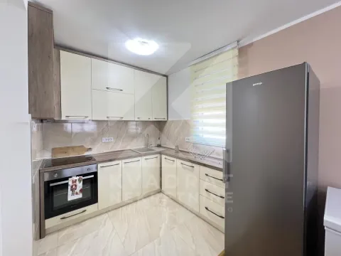 Rent, two bedroom apartment, 78m², Blok 5, Podgorica - image 6