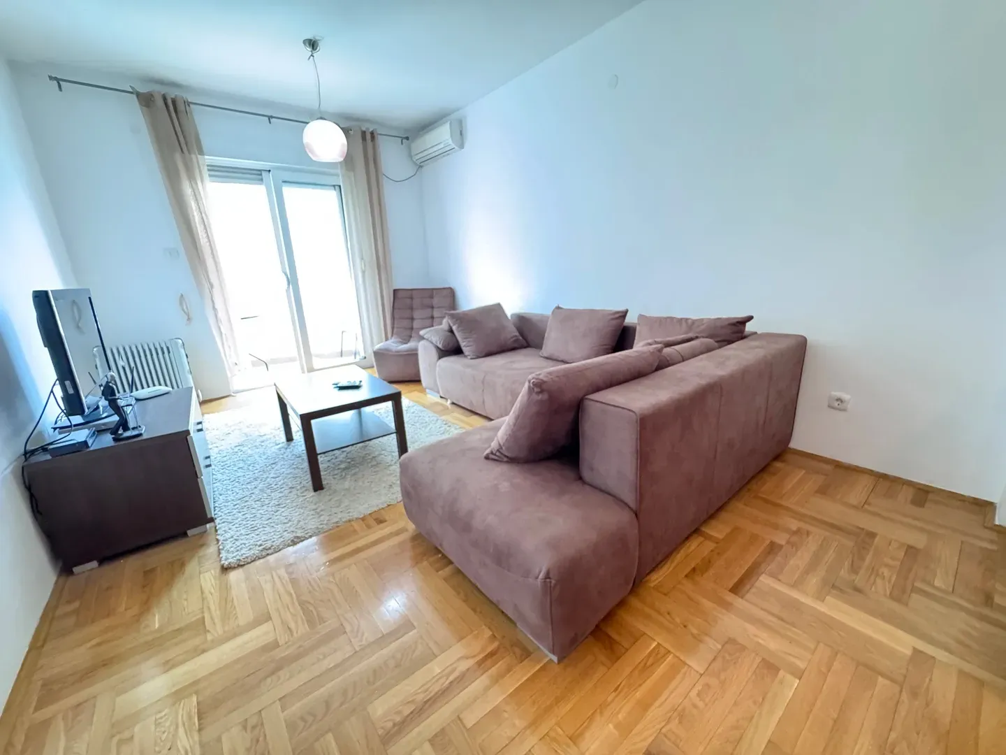 Rent, two bedroom apartment, 82m², Babilonija, Budva