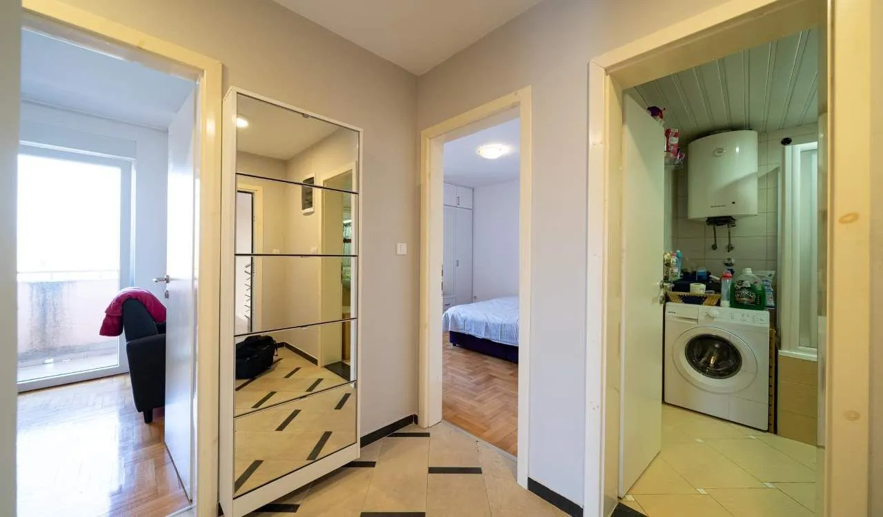 Prodaja, trosoban stan, 90m², Seoce, Budva