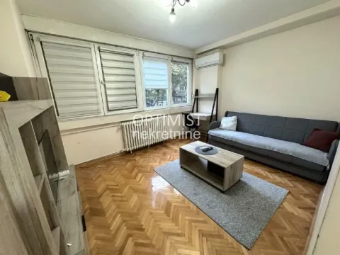Rent, two bedroom apartment, 53m², Južni Bulevar, Vračar Sve Podlokacije - image 3