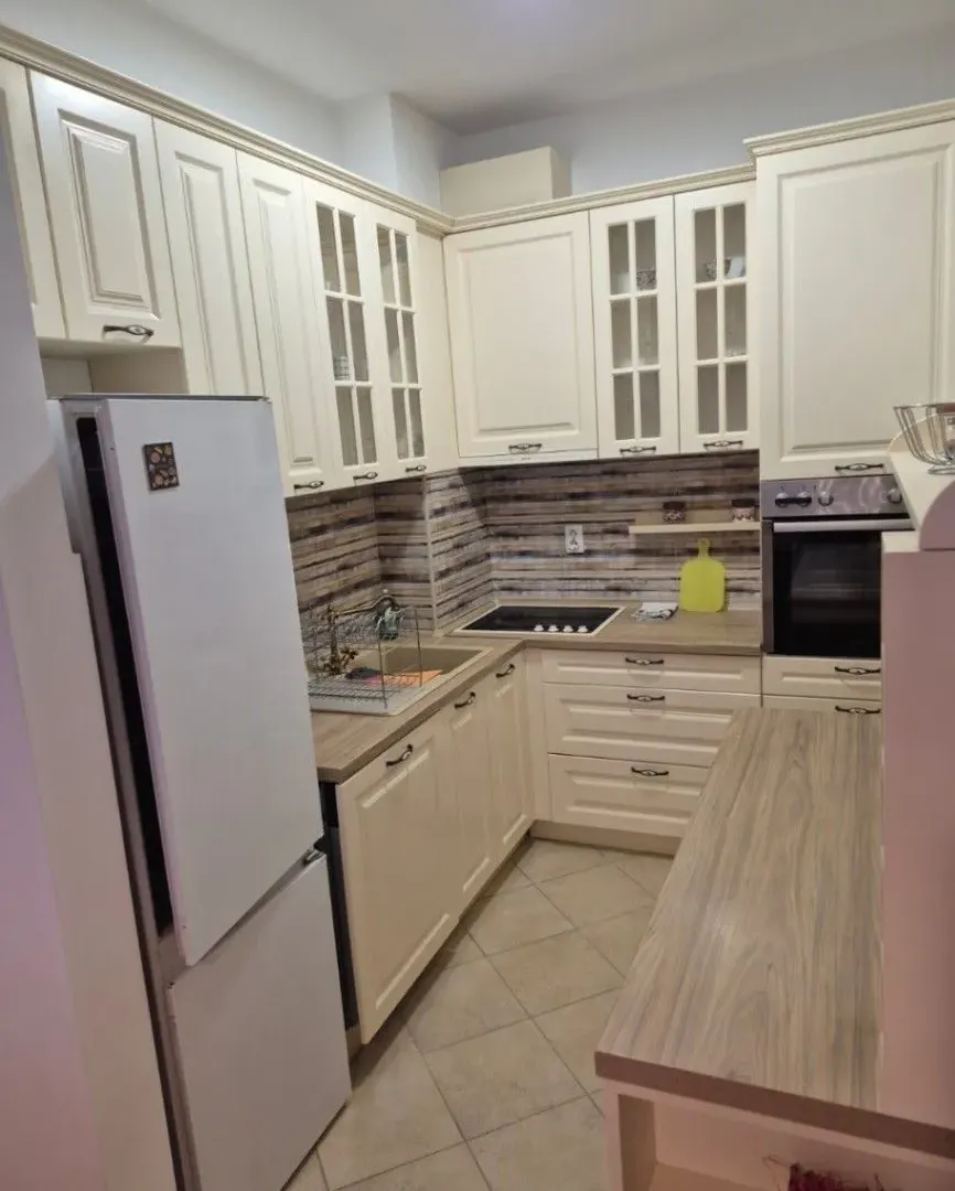 Izdavanje, dvosoban stan, 70m², Ljubović, Podgorica