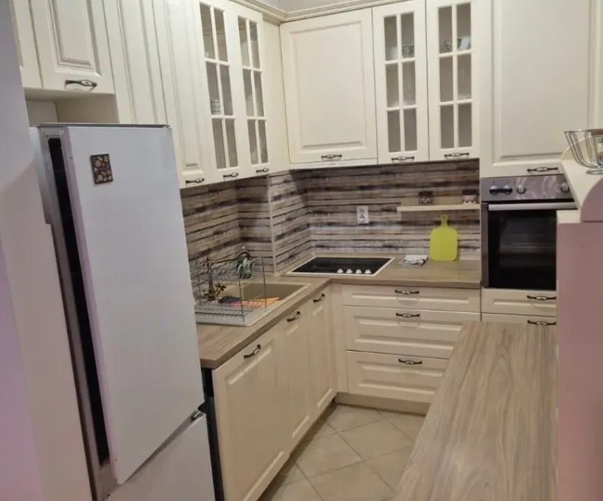 Izdavanje, dvosoban stan, 70m², Ljubović, Podgorica