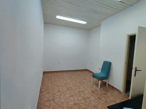 Sale, office space, 36m², Lepa Kata, Podgorica - image 11