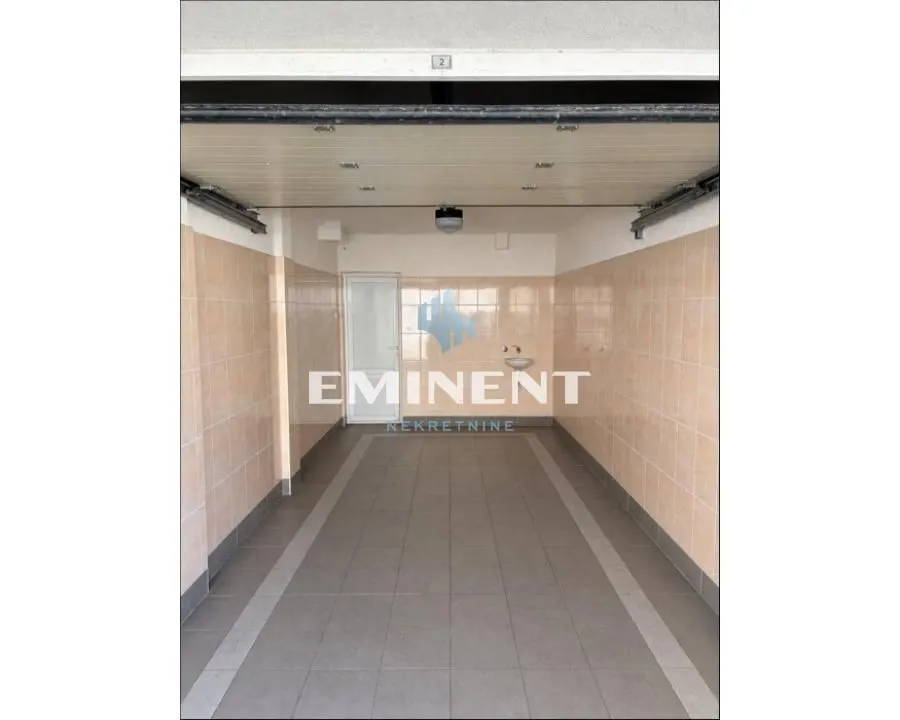 Rent, four bedroom apartment, 91m², Savski Venac, Beograd