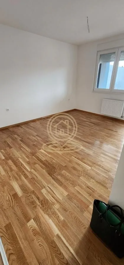 Prodaja, trosoban stan, 67m², Petrovaradin, Novi Sad