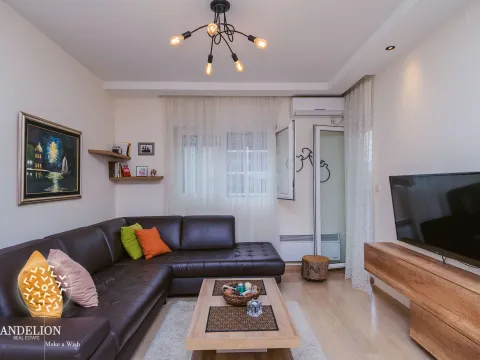 Izdavanje, jednosoban stan, 49m², City Kvart, Podgorica - image 1