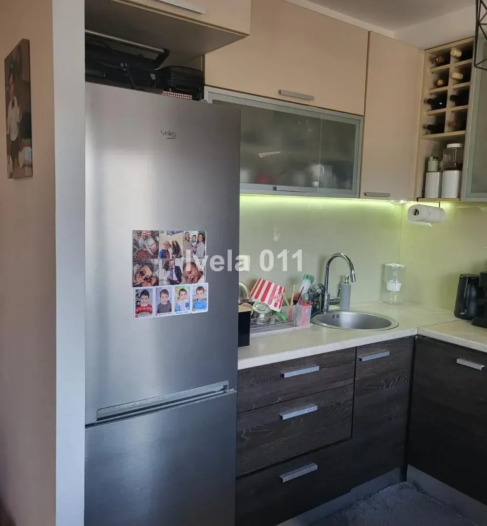 Sale, three bedroom apartment, 83m², Uciteljsko Naselje, Zvezdara Sve Podlokacije