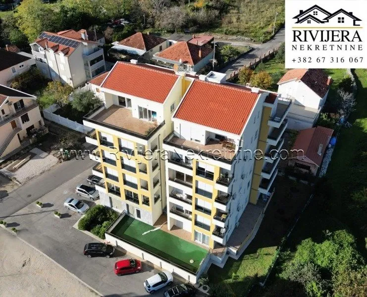 Prodaja, trosoban stan, 150m², Bijela, Herceg Novi