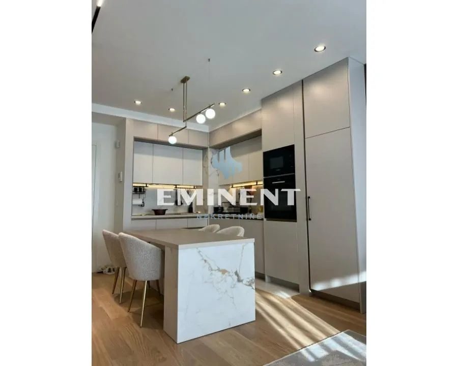 Sale, three bedroom apartment, 73m², Savski Venac, Beograd