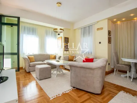 Izdavanje, dvosoban stan, 76m², Centar, Podgorica - image 3