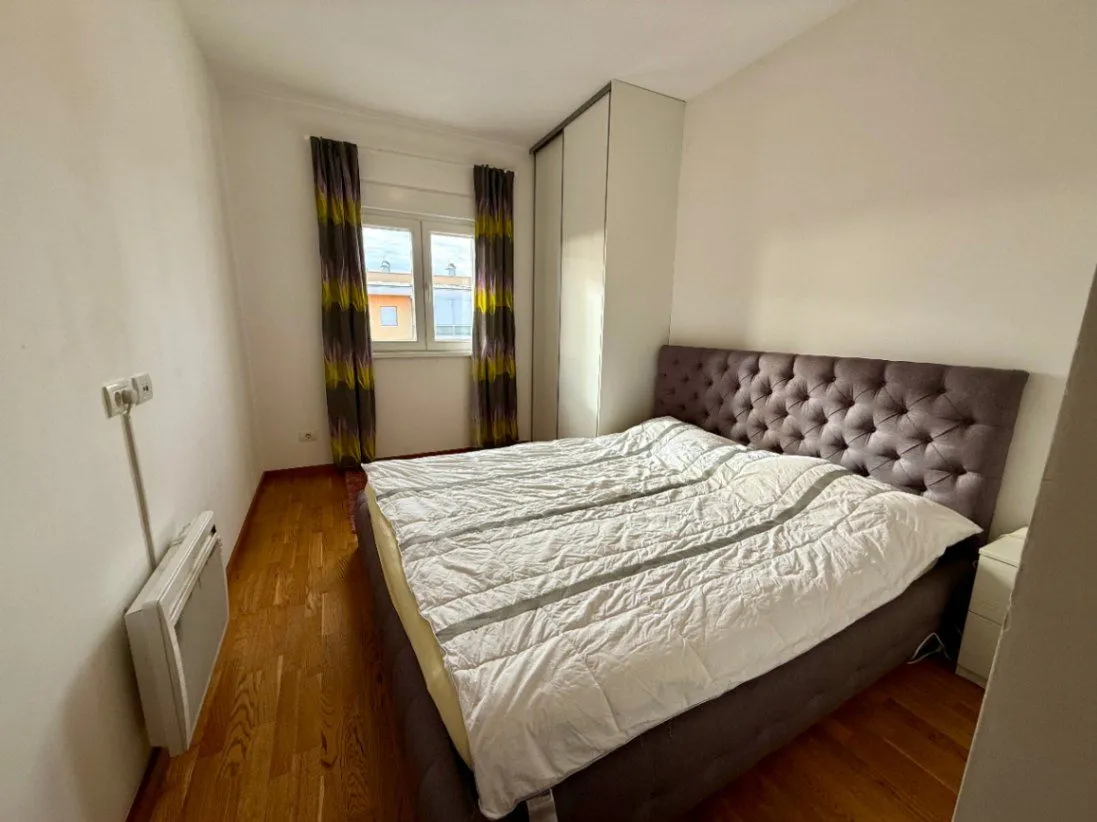 Izdavanje, jednosoban stan, 50m², City Kvart, Podgorica