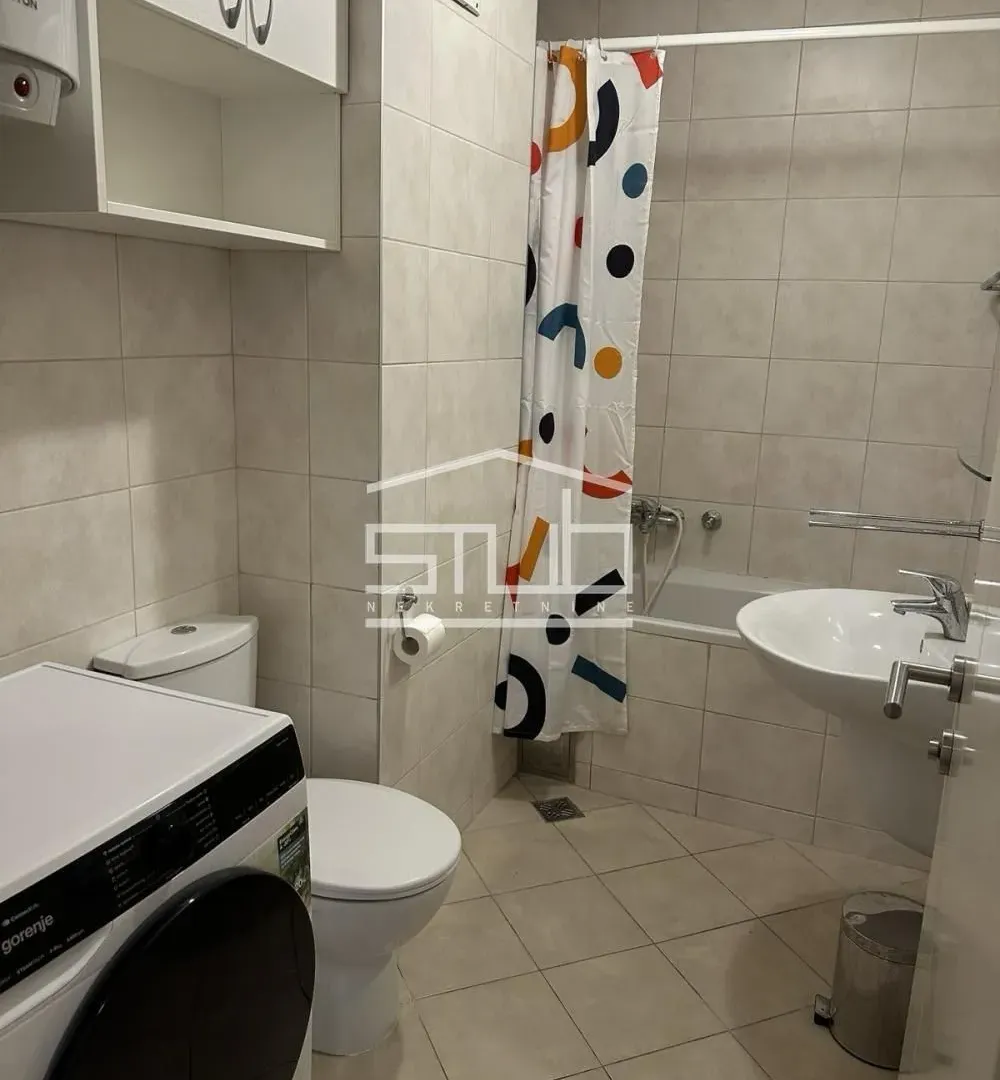 Izdavanje, dvosoban stan, 53m², Belvil, Beograd